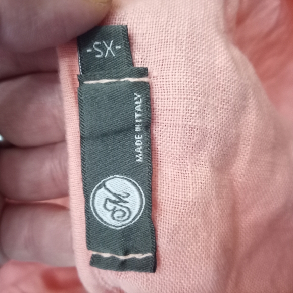 Fitted Pink Short Sleeve V-Neck Tee - Picture 2 of 2